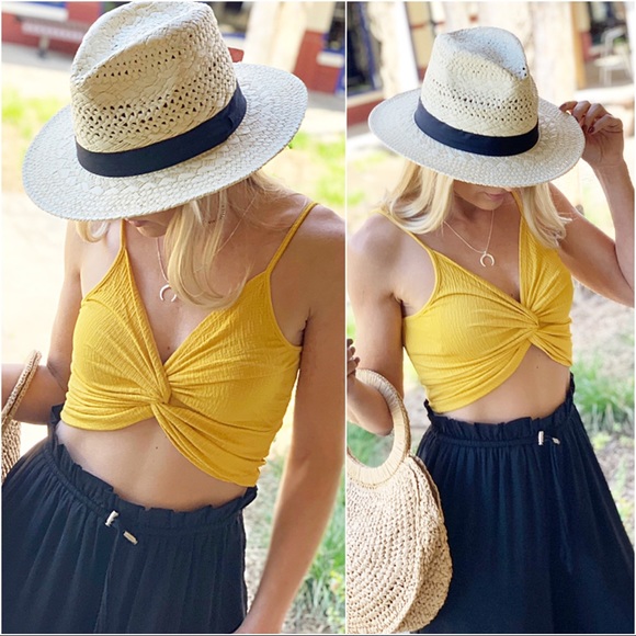 ✨LAST ONE✨Yellow twist front cropped tank - Picture 2 of 8